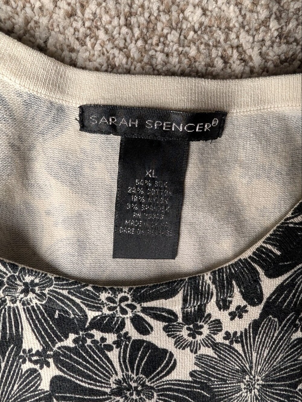 Sarah Spencer Silk Blend Floral Knit Tank Neutral Old Money Minimalist Top - Picture 3 of 5